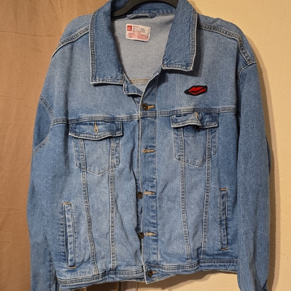 Denim Jacket with New York Graphic - Picture 2 of 4